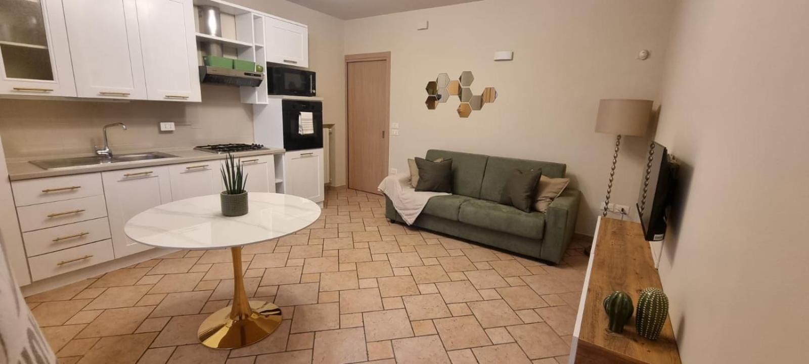 Hoya Apartment 西尔米奥奈 外观 照片
